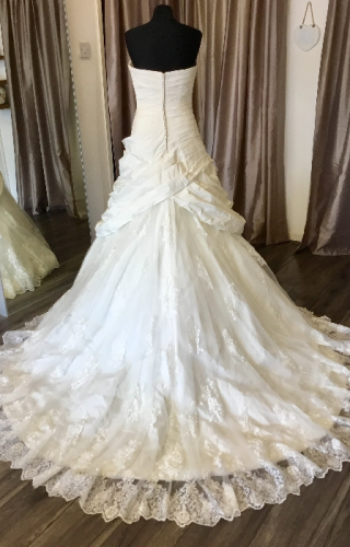 Ian Stuart | Wedding Dress | Aline | C114