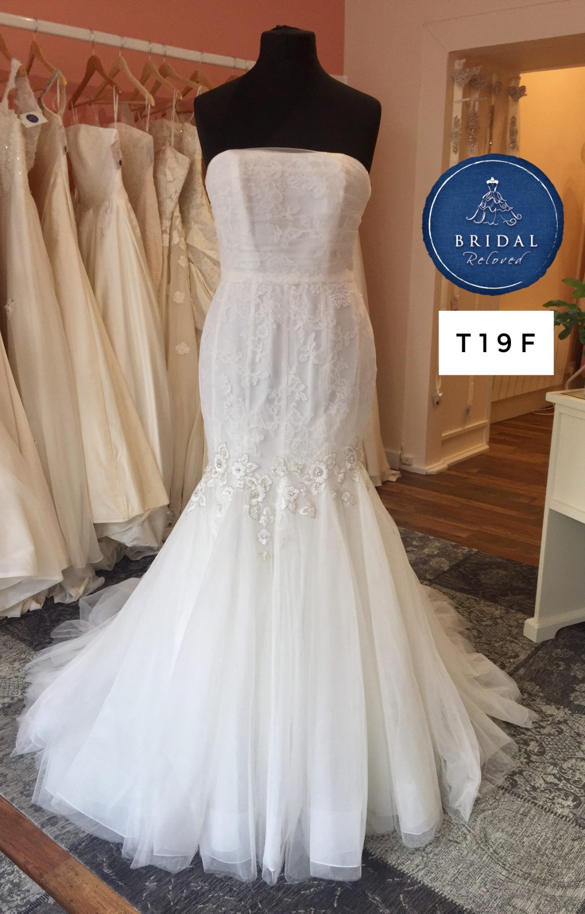 Enzoani | Wedding Dress | Fishtail | T19F