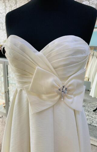 Mark Lesley | Wedding Dress | Tea Length | CA181A