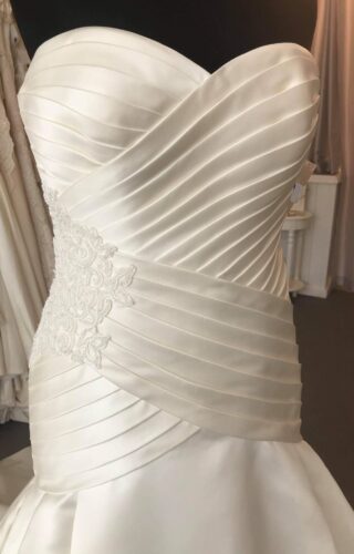 Pronovias | Wedding Dress | Drop Waist | B42M