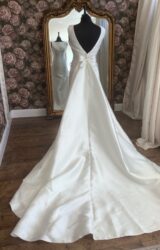 Catherine Parry | Wedding Dress | Column | WN99D
