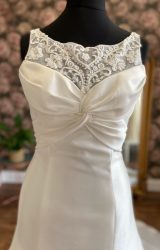 Augusta Jones | Wedding Dress | Fit to Flare | WN80D