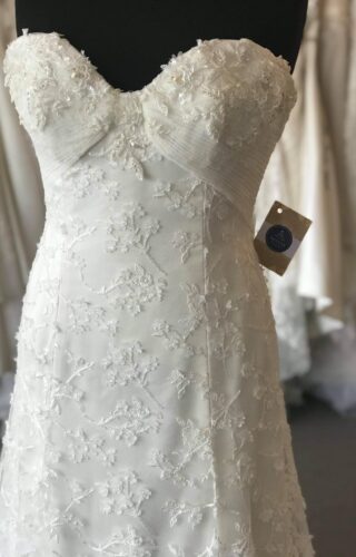 Sassi Holford | Wedding Dress | Empire | B286M