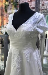 Freda Bennet | Wedding Dress | Tea Length | CA288G