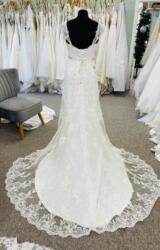Maggie Sottero | Wedding Dress | Fit to Flare | D1240K