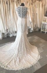 Suzanne Neville | Wedding Dress | Fit to Flare | B314M