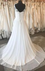 Island Bridal | Wedding Dress | Empire | B342M