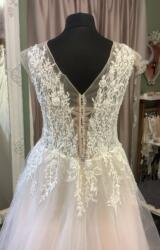 Louisa Jackson | Wedding Dress | Aline | LJ0016