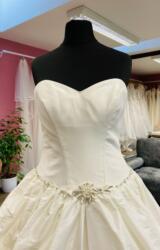 Benjamin Roberts | Wedding Dress | Aline | G17A