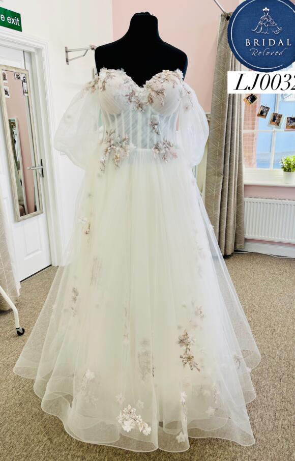 Louisa Jackson | Wedding Dress | Aline | LJ0032
