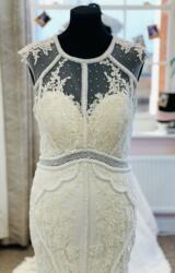 Art Couture | Wedding Dress | Fit to Flare | D1264K