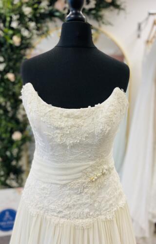 Terry Fox | Wedding Dress | Aline | SC6