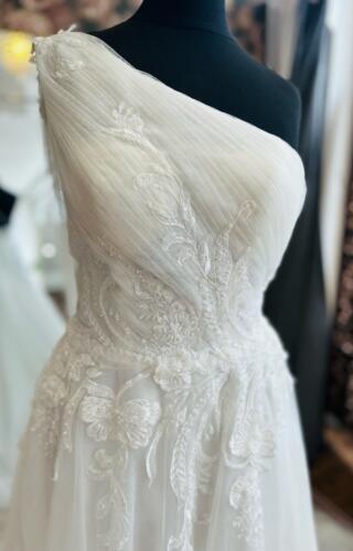 Dando | Wedding Dress | A Line | WN432D