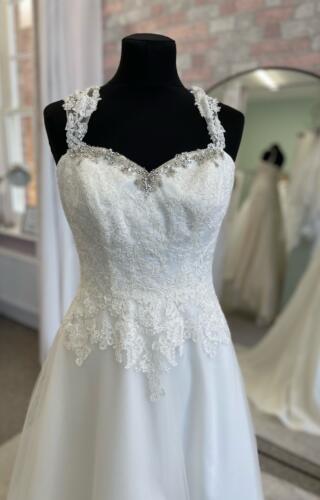 Emma Bridals | Wedding Dress | A Line | D1679K