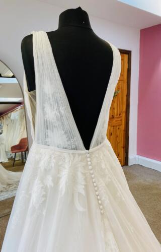 White April | Wedding Dress | A Line | G163A
