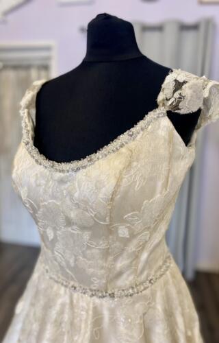 Nicola Anne | Wedding Dress | A Line | C323JL