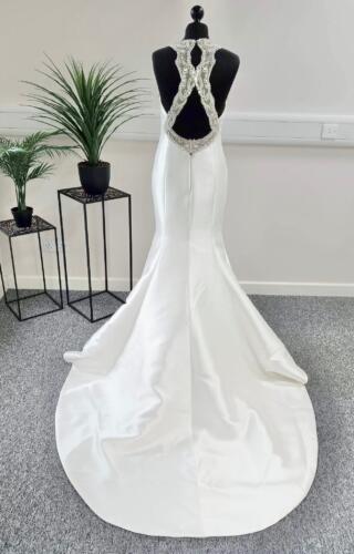 Pronovias | Wedding Dress | Fit To Flare | N129