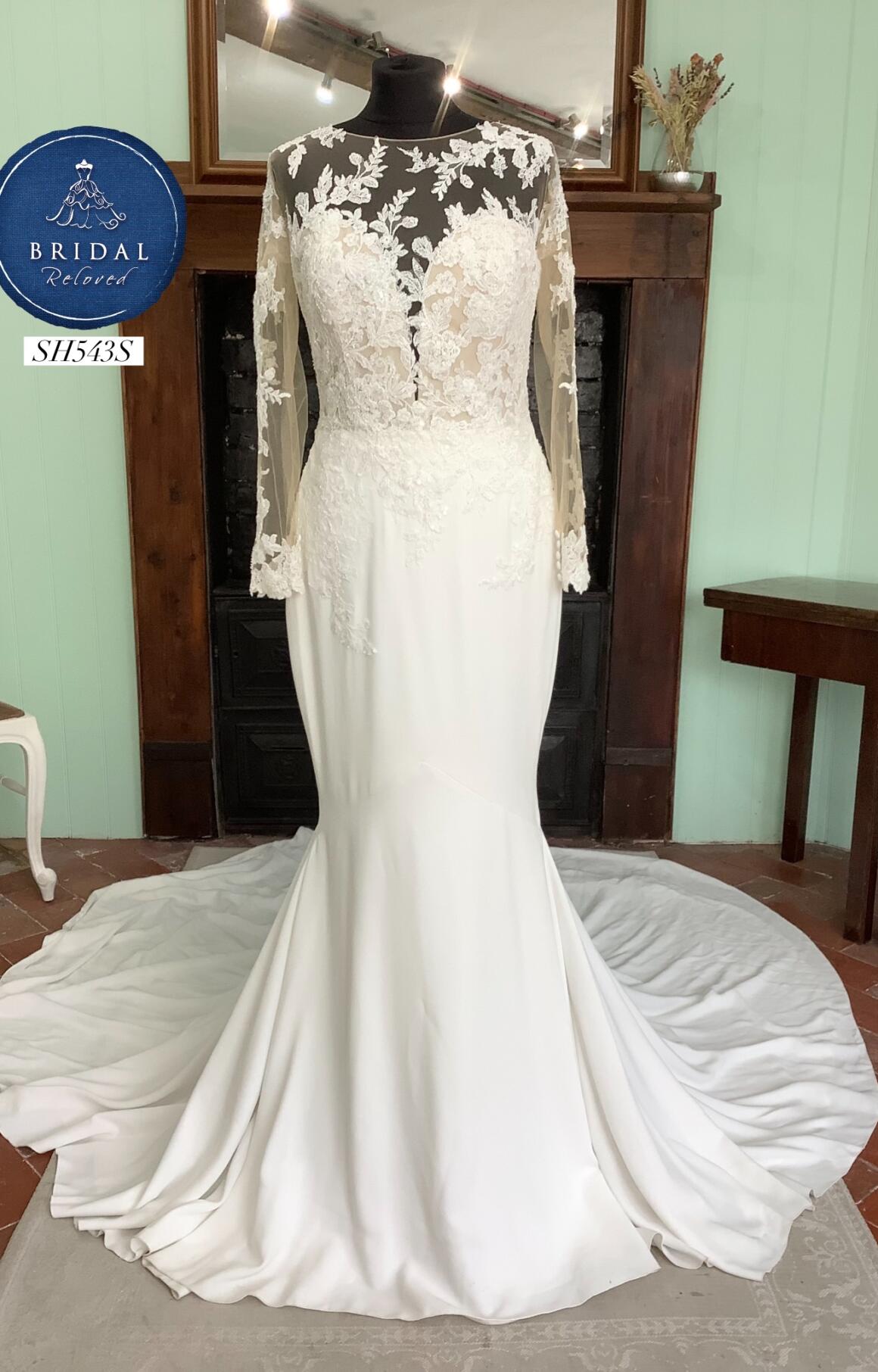 Pronovias | Wedding Dress | Fit To Flare | SH543S