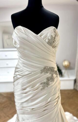 White One | Wedding Dress | Fishtail | P45L