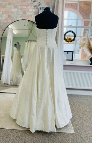 Suzanne Neville | Wedding Dress | A Line | D1749K