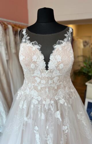 Elysee | Wedding Dress | A Line | T504F
