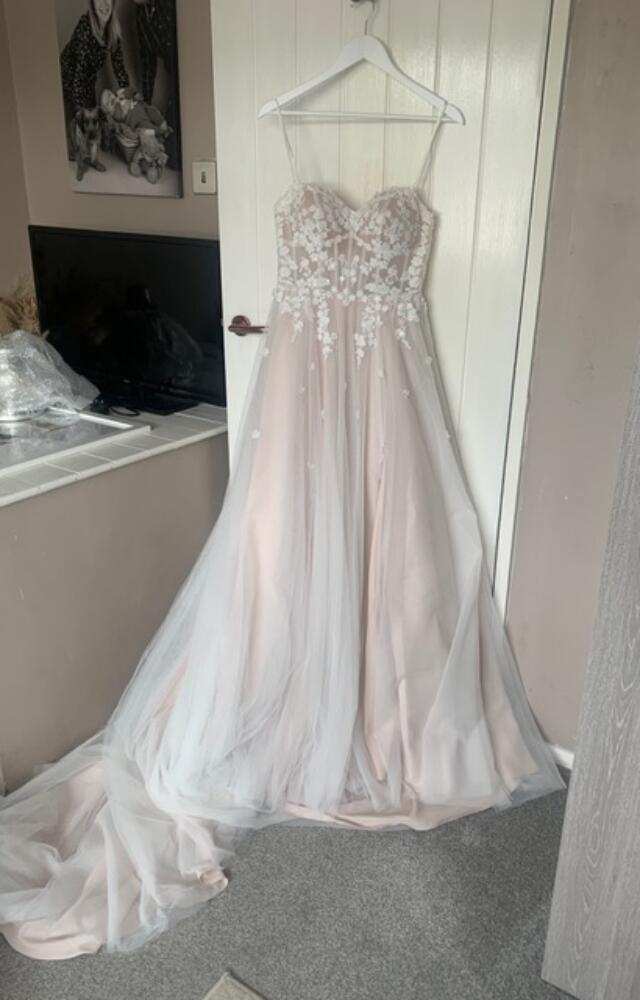 Stella York | Wedding Dress | A Line | C6704