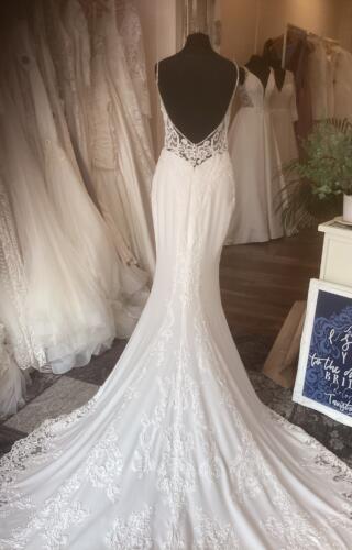 Enzoani | Wedding Dress | Fit To Flare | T513