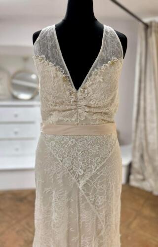 Terry Fox | Wedding Dress | Column | P43L