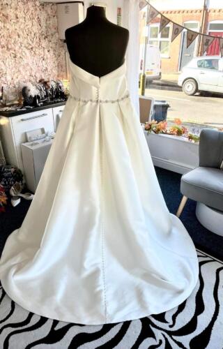 Terra Bridal | Wedding Dress | A Line | TAB0007