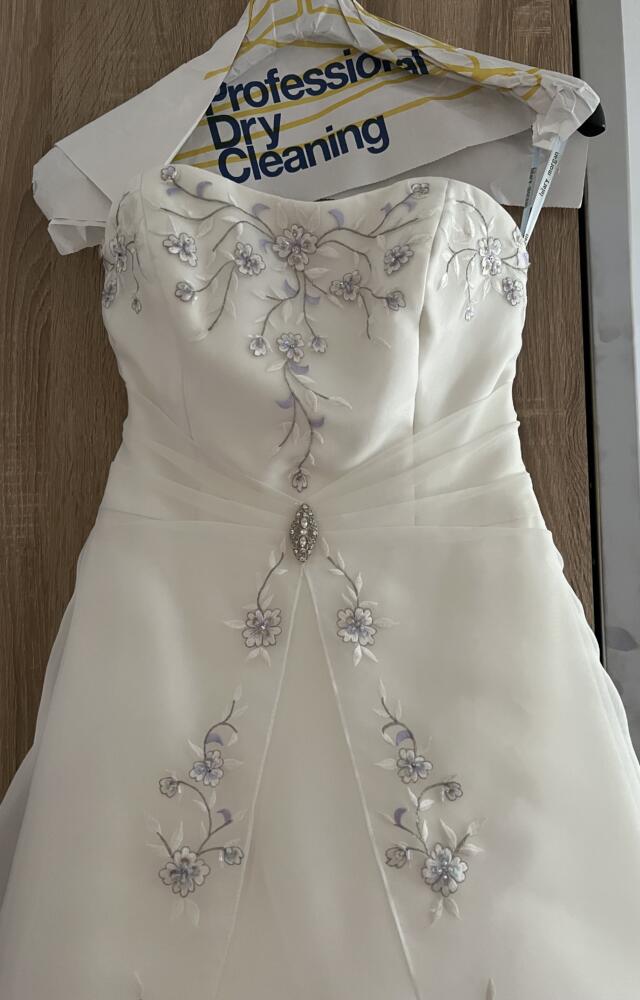Hilary Morgan | Wedding Dress | A Line | C6858