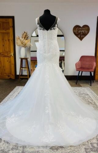 Romantica | Wedding Dress | Fit To Flare | G196A