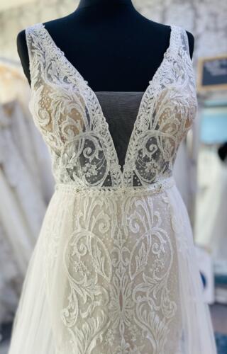 Beautiful | Wedding Dress | Column | CA440A