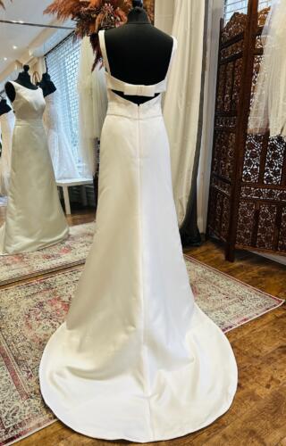 Rosa Clara | Wedding Dress | Column | WN574D
