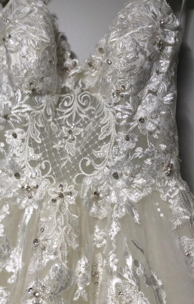 Eve of Milady | Wedding Dress | A Line | C7261