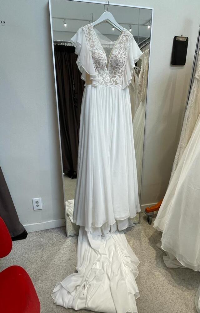 La Perle | Wedding Dress | A Line | C7493