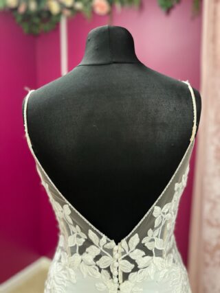 Enzoani | Wedding Dress | Fit To Flare | FLB39N
