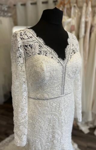 Watters | Wedding Dress | Fit To Flare | C349JL
