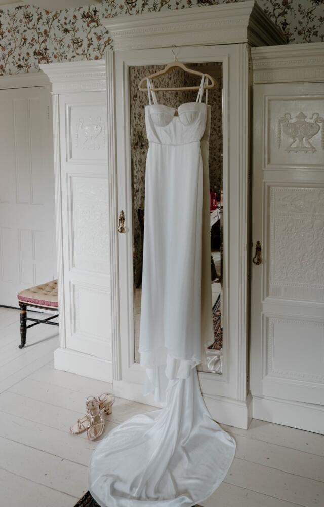 Alena Leena | Wedding Dress | Column | C7590