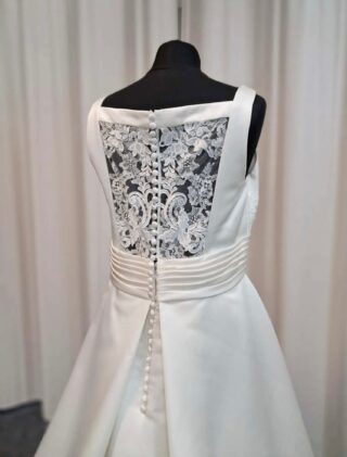 St Patrick | Wedding Dress | A Line | N140E