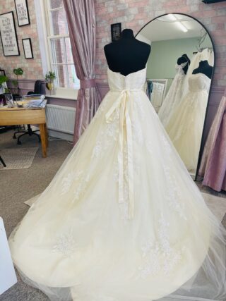 Beautiful | Wedding Dress | A Line | D1970K