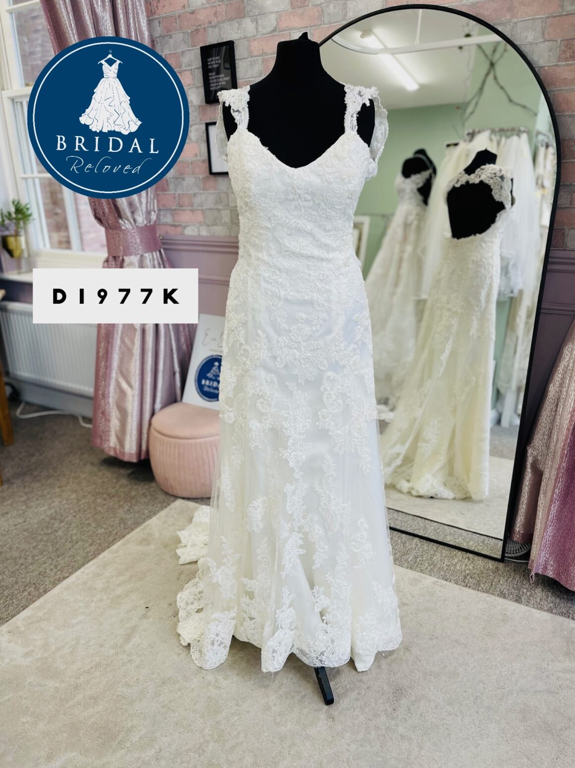 Enzoani | Wedding Dress | Fit To Flare | D1977K