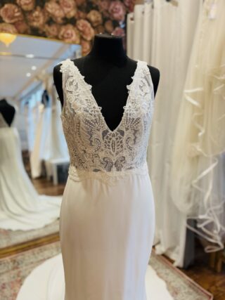 Emmy Mae Bridal | Wedding Dress | Fit To Flare | WN868D