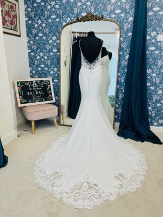 Enzoani | Wedding Dress | Fit To Flare | CF180B