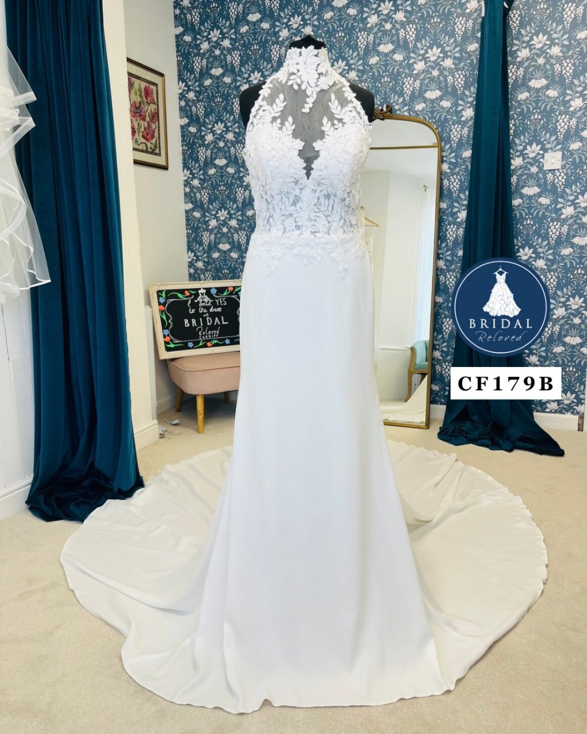 Rosa Clara | Wedding Dress | Fit To Flare | CF179B