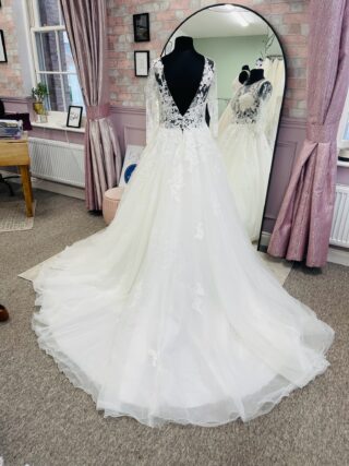 Pronovias | Wedding Dress | A Line | D2003K