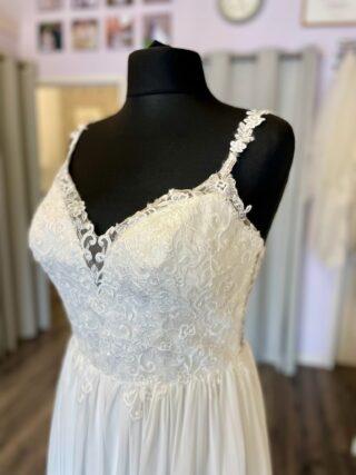 Romantica | Wedding Dress | A Line | C393JL