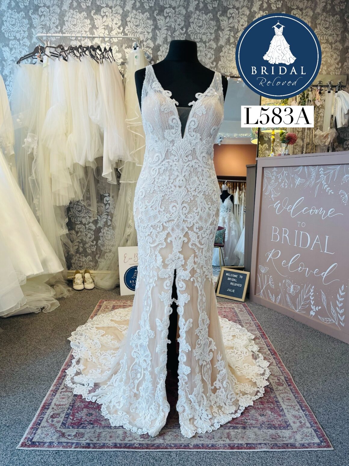 Enzoani | Wedding Dress | Fit To Flare | L583A