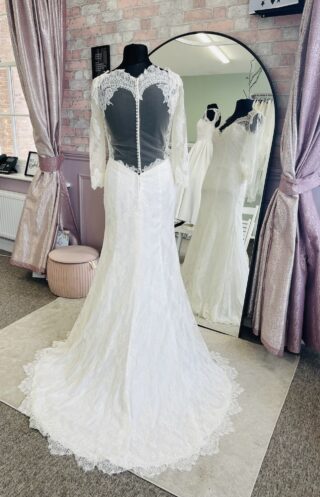 Eternity | Wedding Dress | Fit To Flare | D2010K