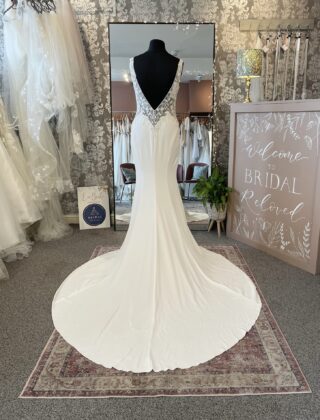 Enzoani | Wedding Dress | Fit To Flare | L581A