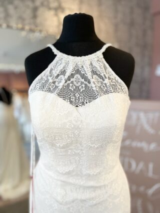 Kelsey Rose | Wedding Dress | Column | L507A